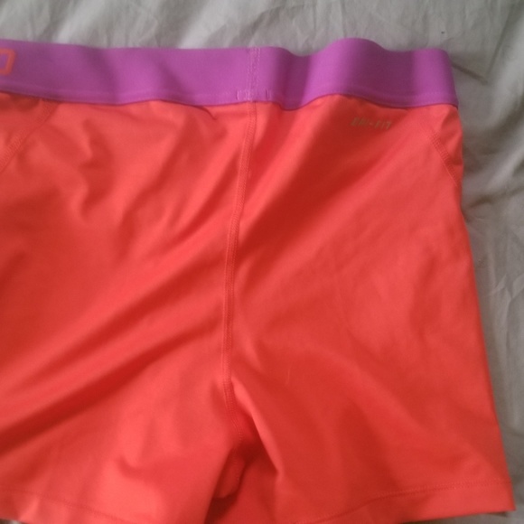 Track shorts - Picture 2 of 3